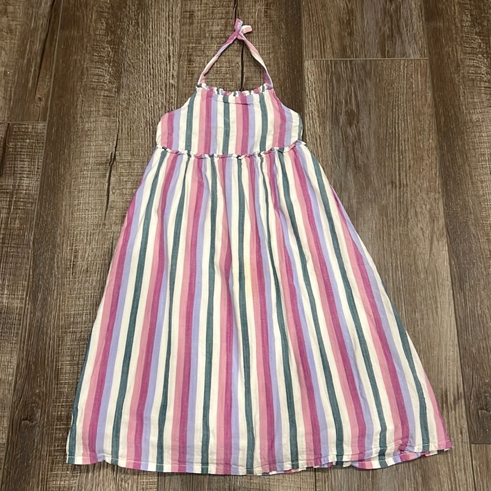 Girls Old Navy lilac striped halter sun dress with lining. Like new. Size 5